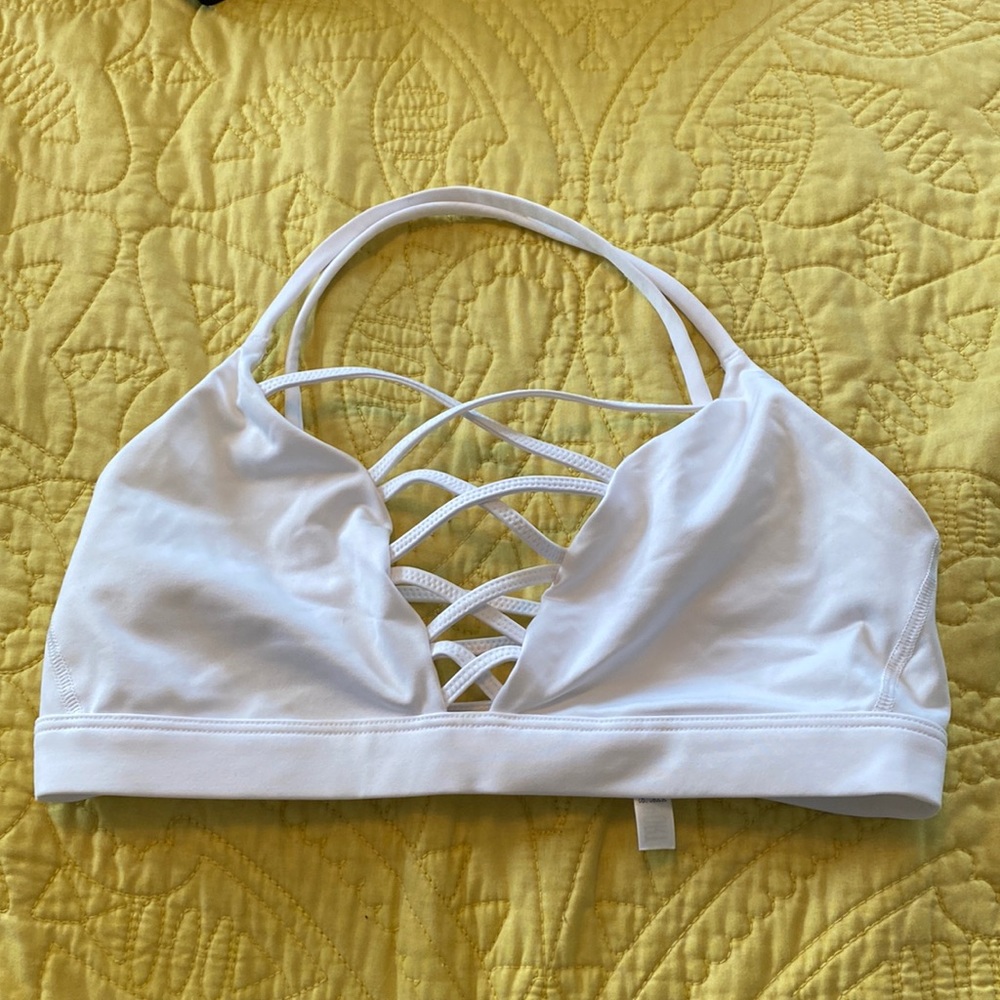 Vs sports bra size small